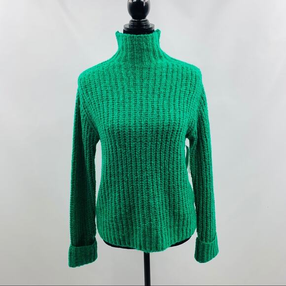 Abound Green Golf and Gray Sweater Set - Picture 9 of 12